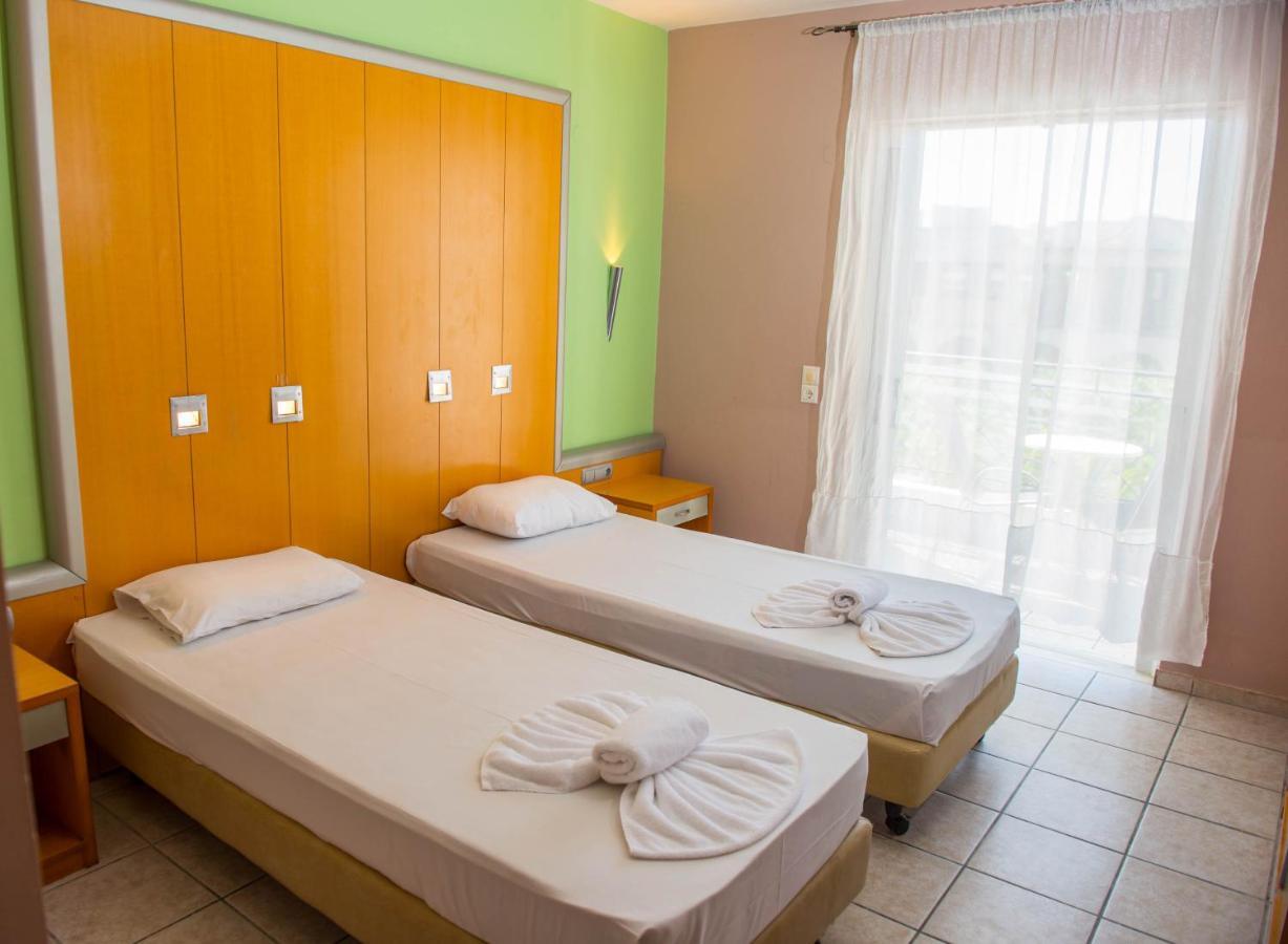 Mojo Hotel Laganas Buitenkant foto